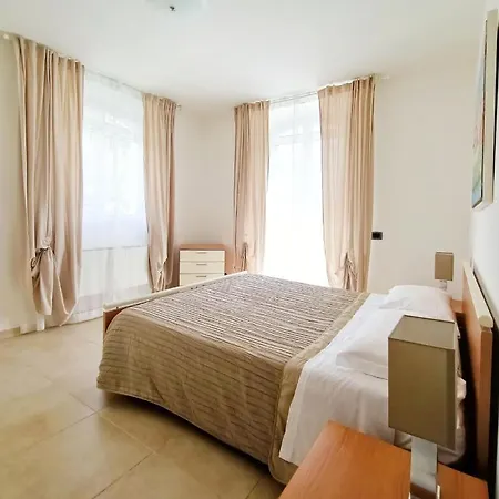 Residenza Casa Bianca Aparthotel