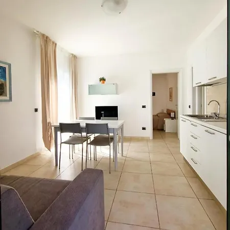 Aparthotel Residenza Casa Bianca