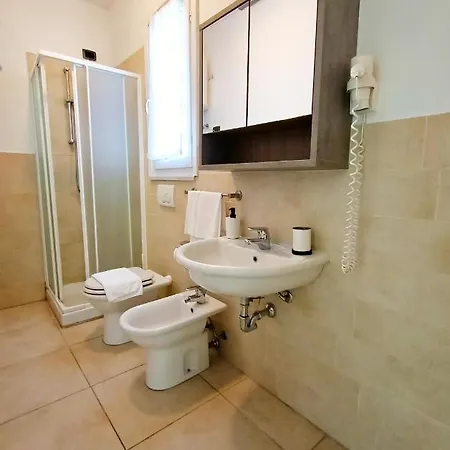 Residenza Casa Bianca Marina di Massa