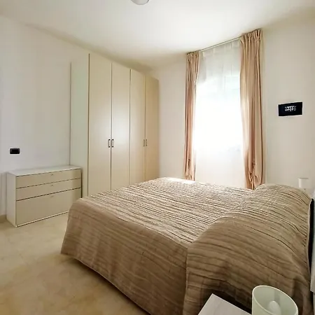 Residenza Casa Bianca Marina di Massa