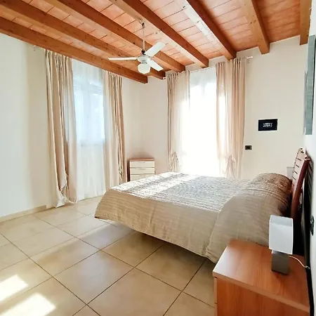 Residenza Casa Bianca Apart Otel Marina di Massa
